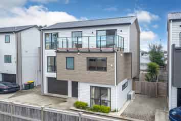 844C East Coast Road, Oteha