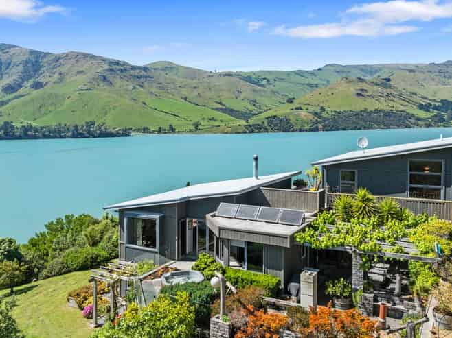 211 Wharf Road, Port Levy