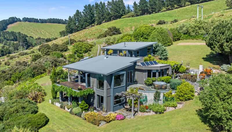 211 Wharf Road, Port Levy