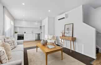 138 Hills Road, Edgeware