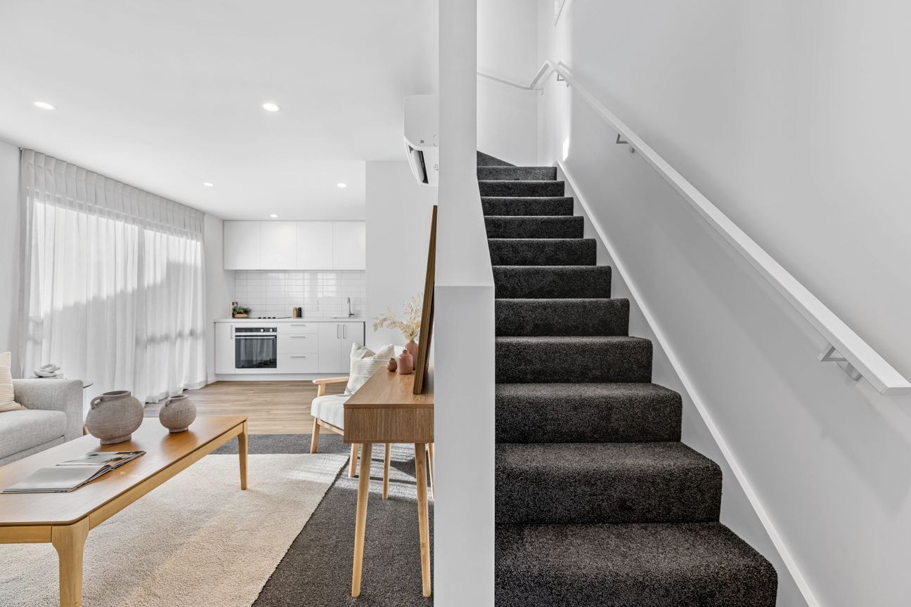 Three Rooms For the Price of Two - Vista 3
