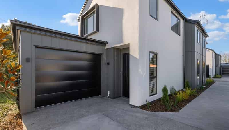 138 Hills Road, Edgeware