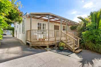 83 Burnley Terrace, Sandringham