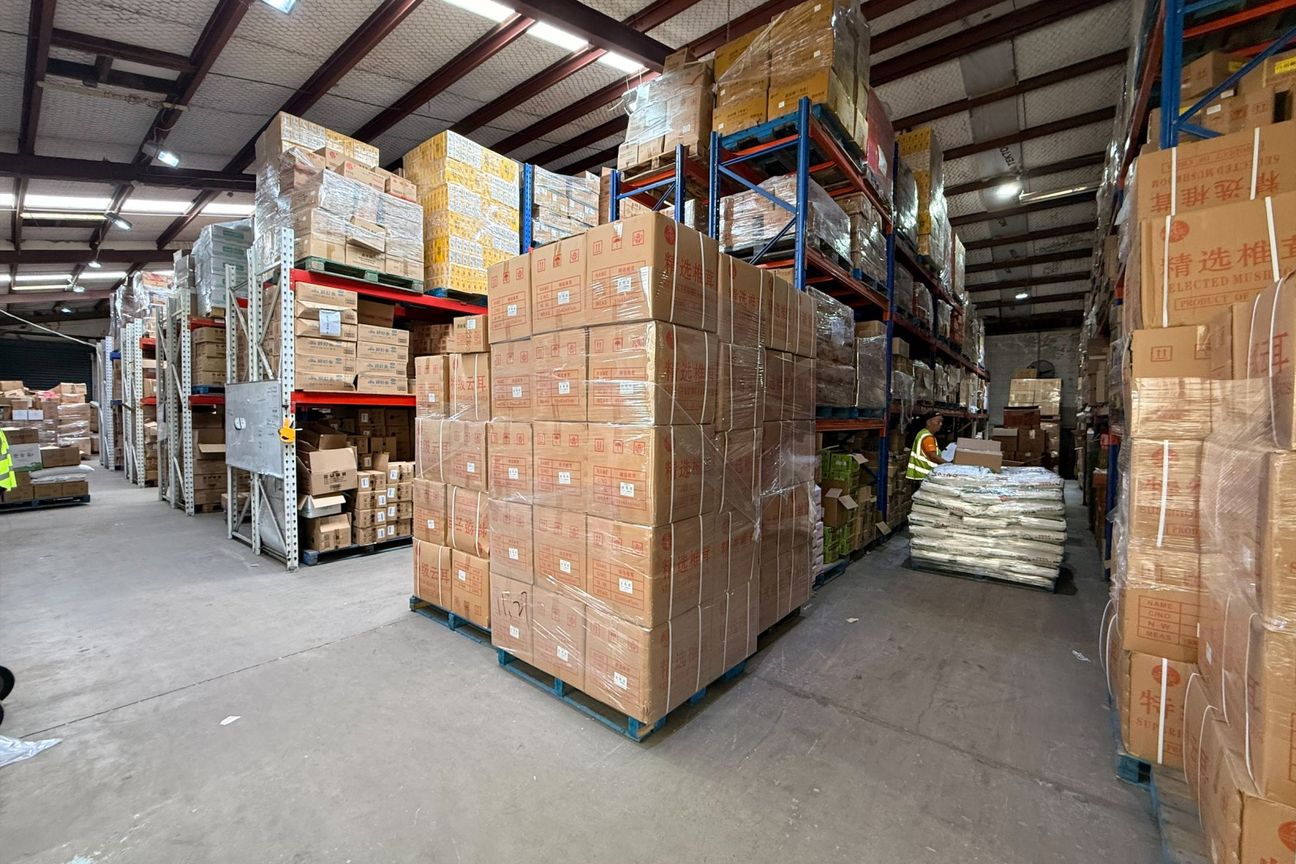 High stud functional central warehouse – pohled 3