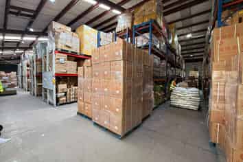 High stud functional central warehouse