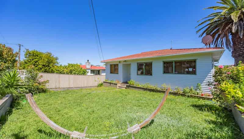 1/50 College Road, Northcote