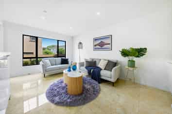 83 Lake Road, Northcote