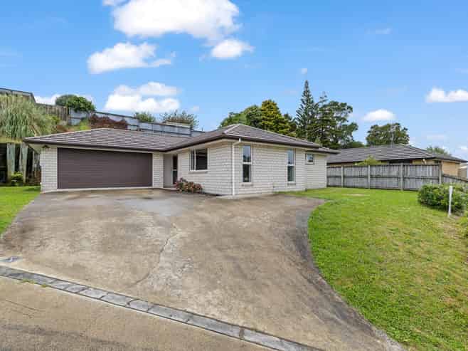 15 Manuka Road, Huntly