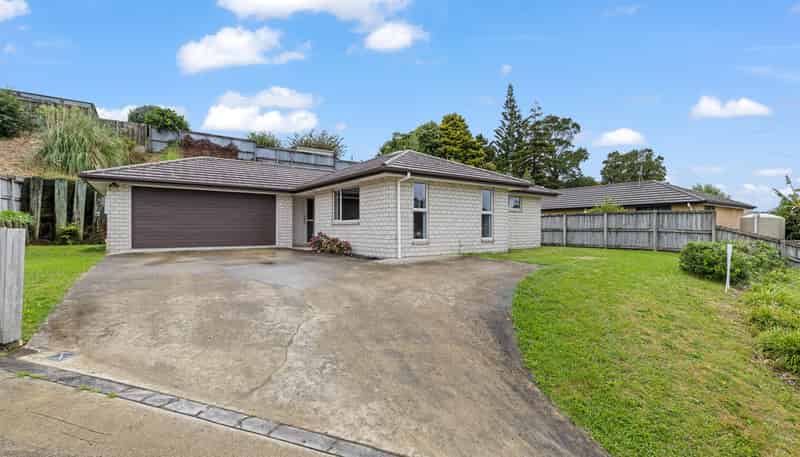 15 Manuka Road, Huntly
