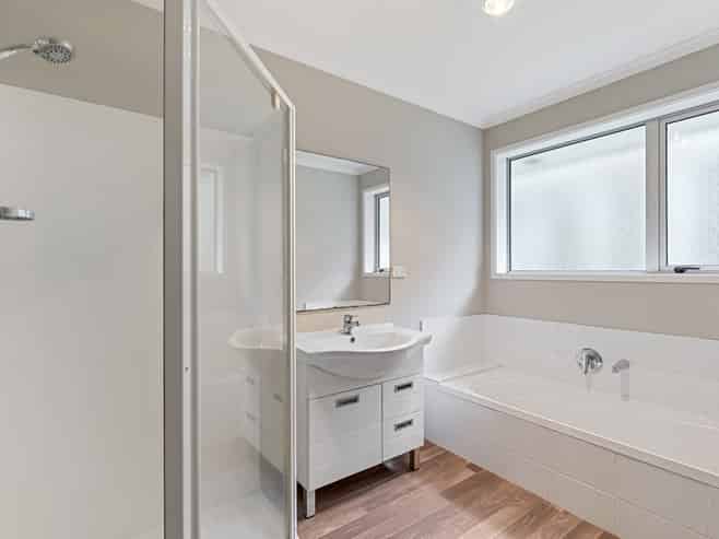 15 Manuka Road, Huntly