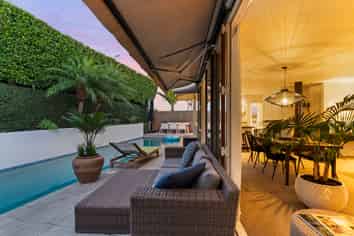 27A Peter Terrace, Castor Bay