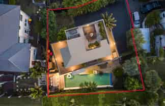 27A Peter Terrace, Castor Bay