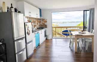 809 Whangaparaoa Road, Manly