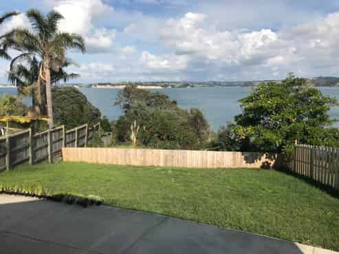 809 Whangaparaoa Road, Manly