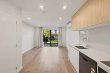 73 Selo Street, Glen Eden