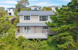 41 Lomita Road, Johnsonville