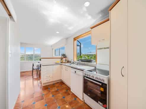 41 Lomita Road, Johnsonville