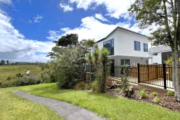 7/41 Seaside Avenue, Waterview