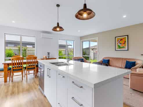 5 Oak Place, Levin
