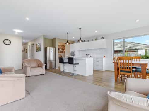 5 Oak Place, Levin
