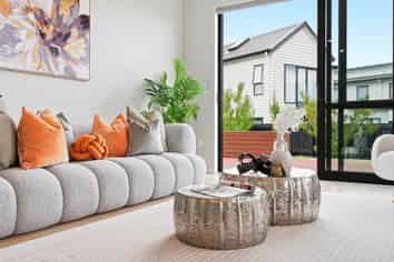 20 Headsail Drive, Long Bay