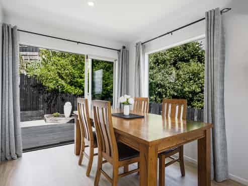 22 Whangaparaoa Road, Red Beach