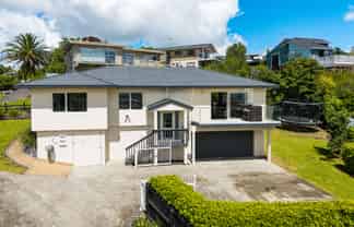 22 Whangaparaoa Road, Red Beach