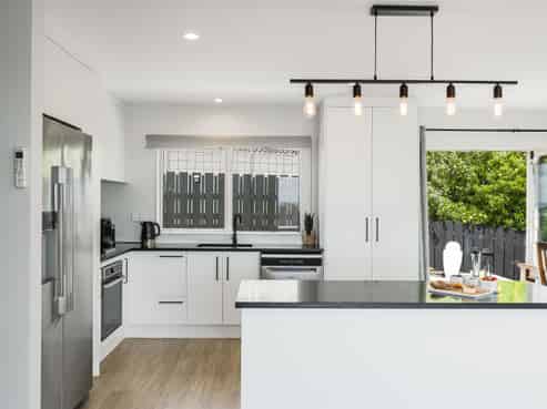 22 Whangaparaoa Road, Red Beach