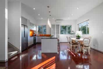 9 Mulu Place, Fairview Heights