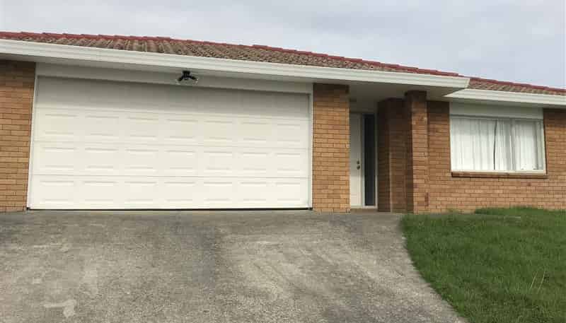 24 Pitt Avenue, Clendon Park