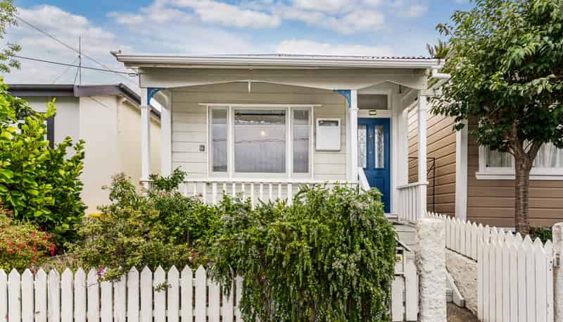 15 Picton Avenue, Newtown