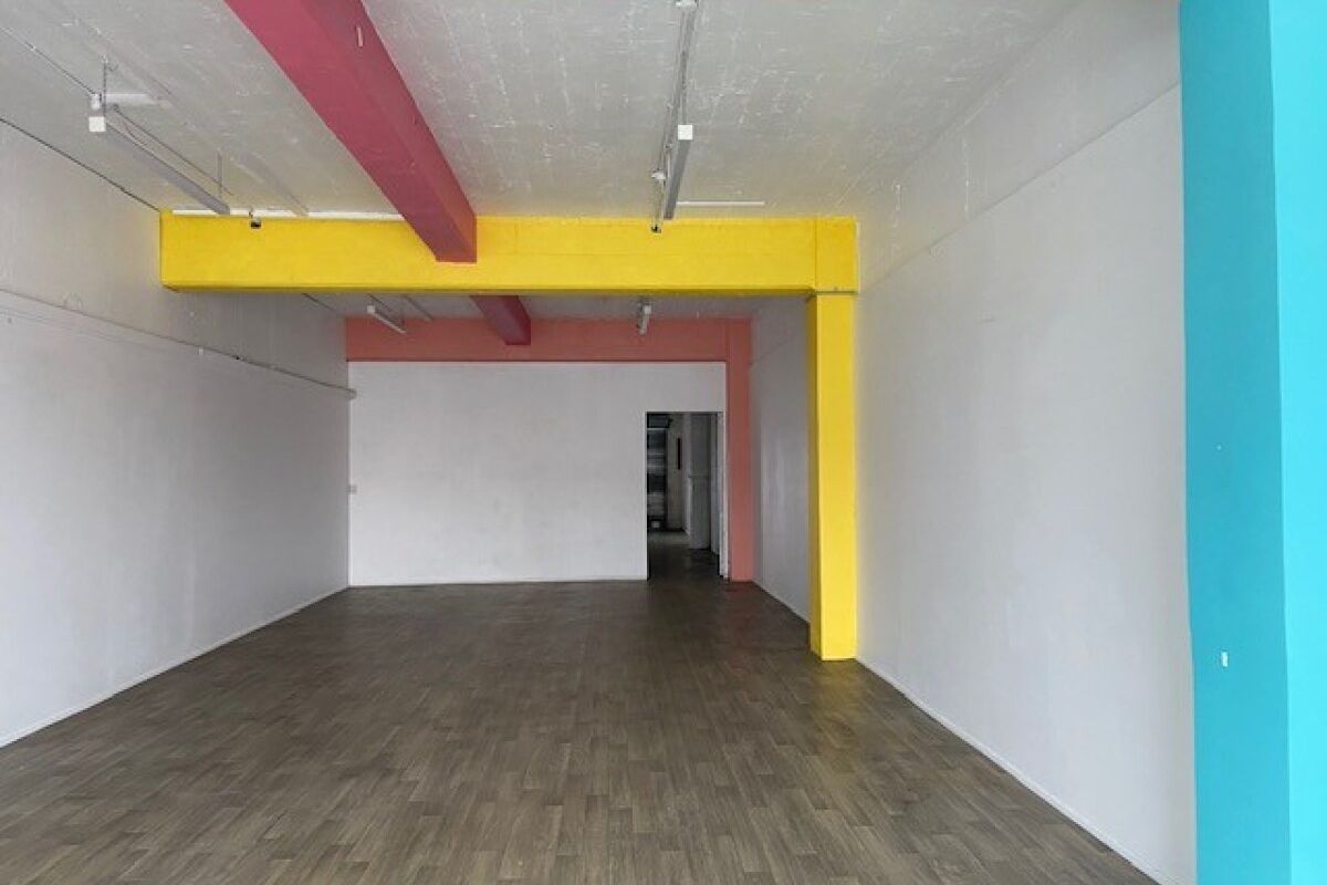 Central Frankton Showroom/Workshop - View 5