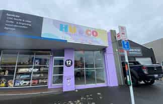 Central Frankton Showroom/Workshop