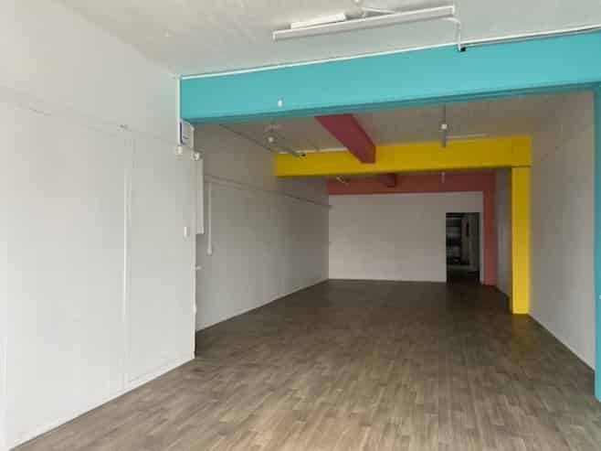 Central Frankton Showroom/Workshop