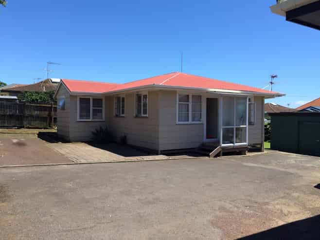 1/13 Green Road, Panmure