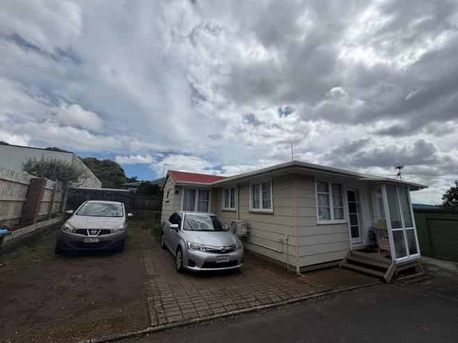 1/13 Green Road, Panmure