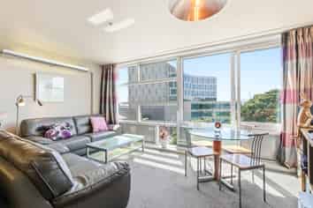 28/43 Mulgrave Street, Thorndon