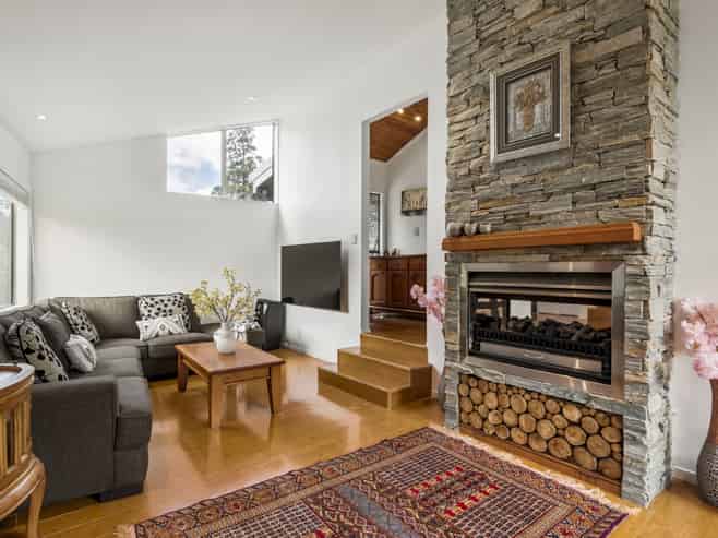 5 Saddleback Rise, Murrays Bay