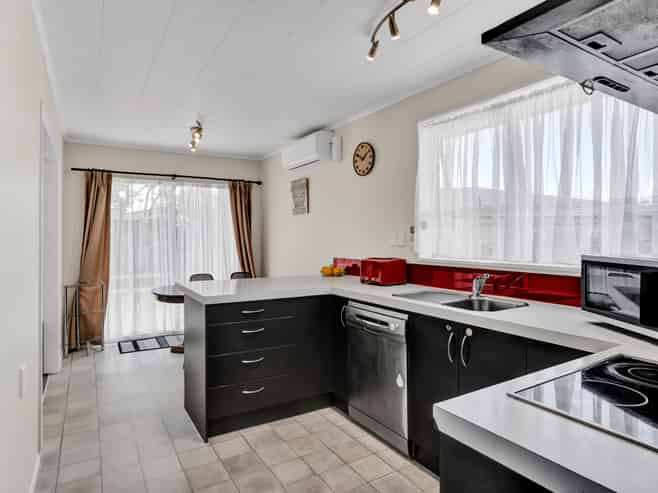 11 Warkworth Grove, Bell Block