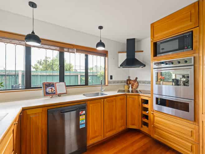 160a Muller Road, Redwoodtown