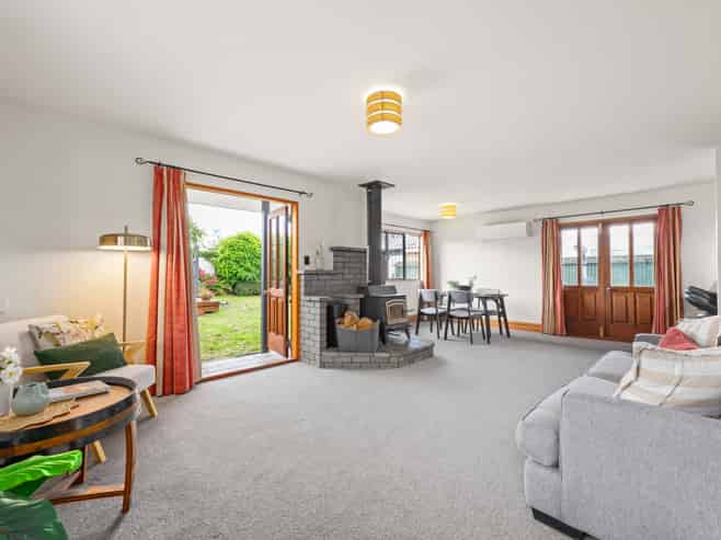 160a Muller Road, Redwoodtown