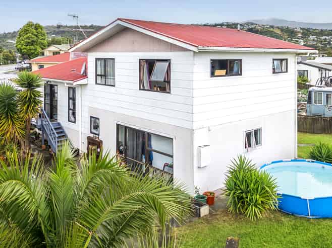 2/117 Parkers Road, Tahunanui