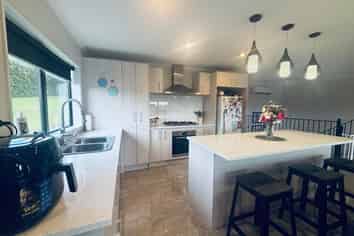 143 Isabella Drive, Pukekohe