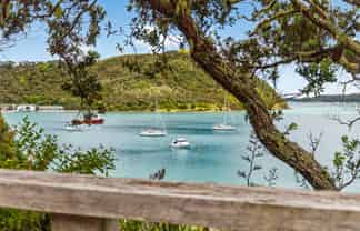 419D Manawaora Rd, Russell