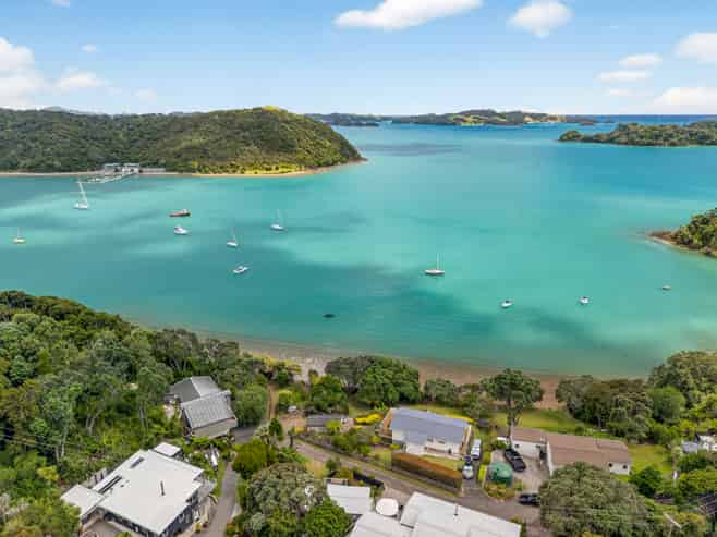 419D Manawaora Road, Russell