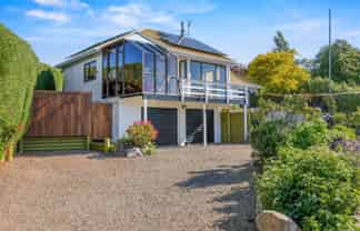 126 Marine Dr, Diamond Harbour