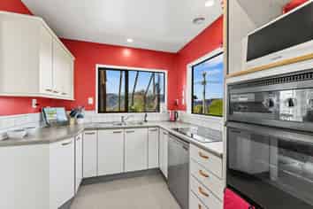 126 Marine Dr, Diamond Harbour