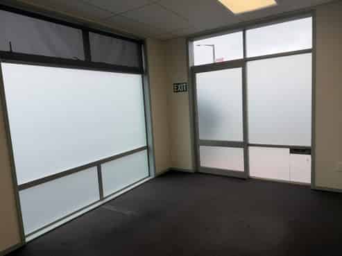 Prime High Street location for your business