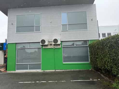 Prime High Street location for your business