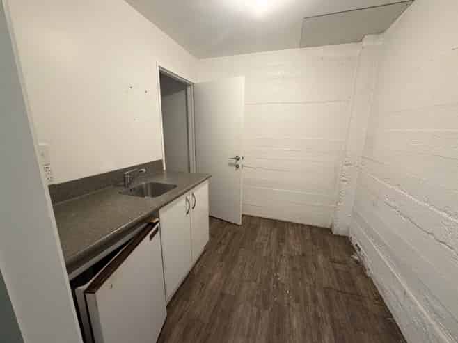 Prime High Street Location for Your Business